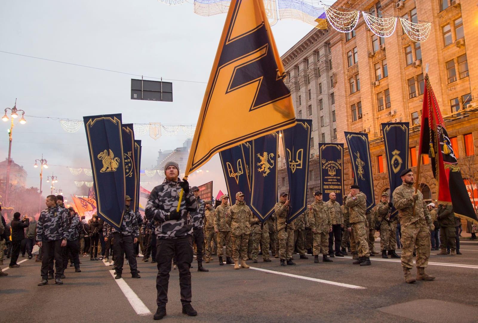 Media glorify Ukraine’s neo-Nazi Azov regiment, deny past coverage